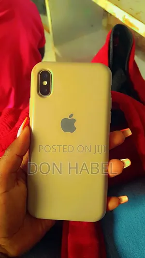 Apple iPhone X 64 GB White