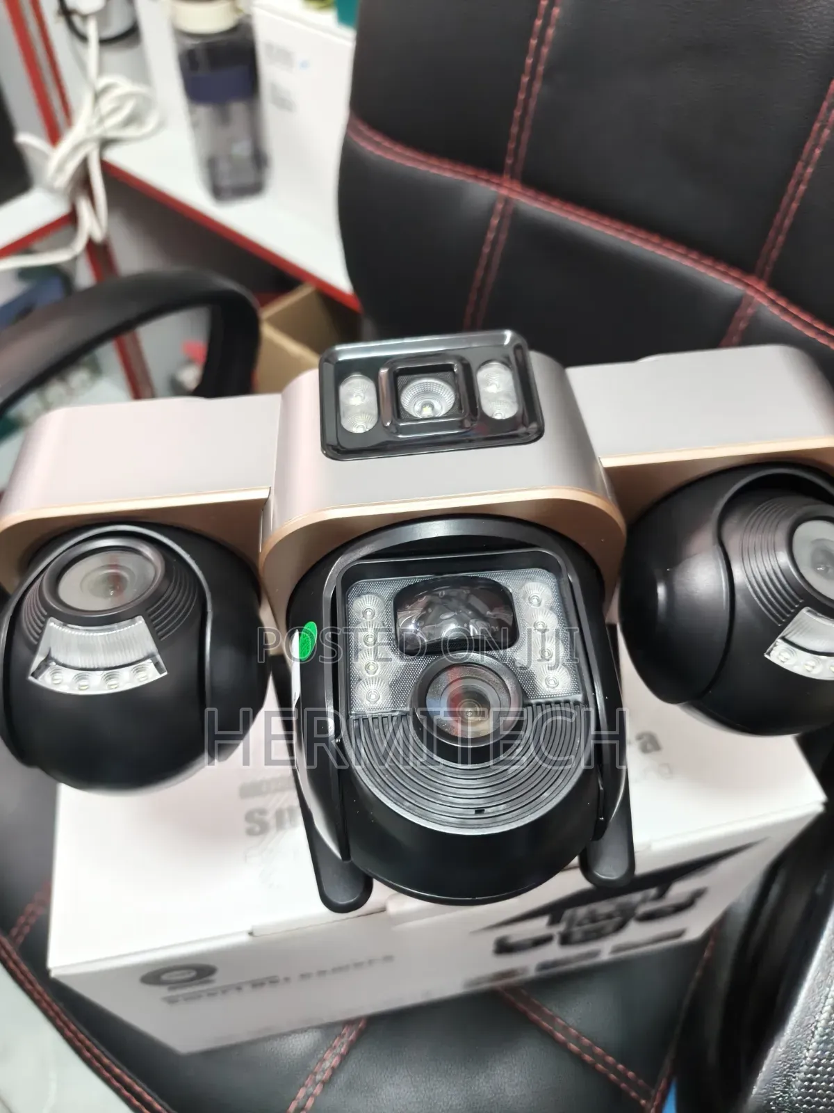 Triple Lens Eyes 4g Smart Solar Powered CCTV Outdoor Security