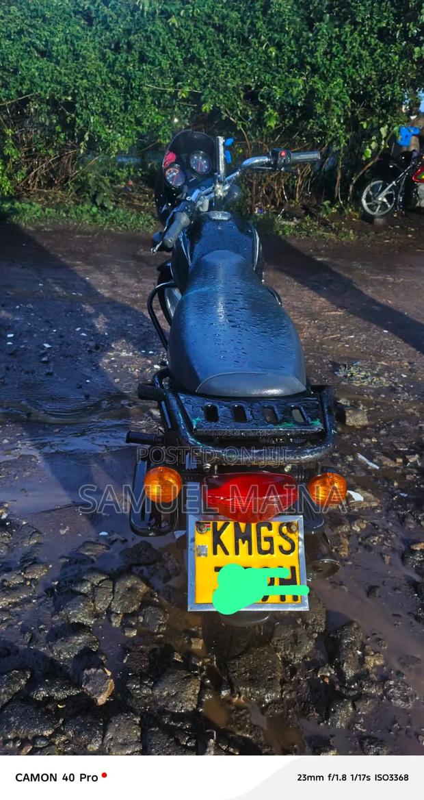 Bajaj Boxer 125 2025 Black - thumbnail 2