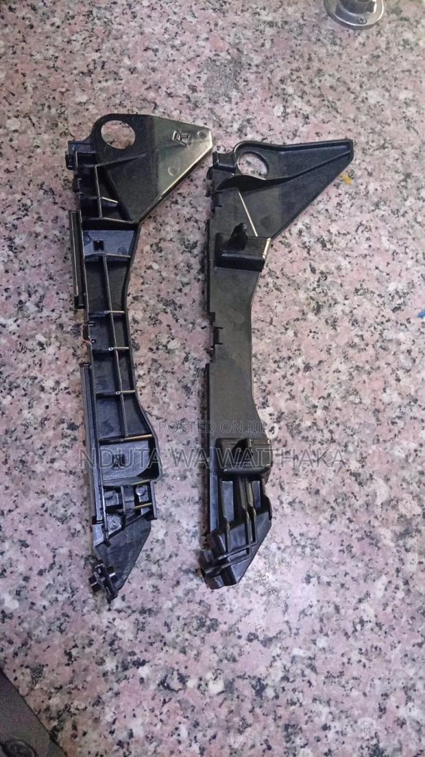 Front Bumper Side Runx / Allex.