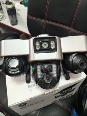 Two Way Audio Triple Lens 4g Smart Solar Energy Powered Camera