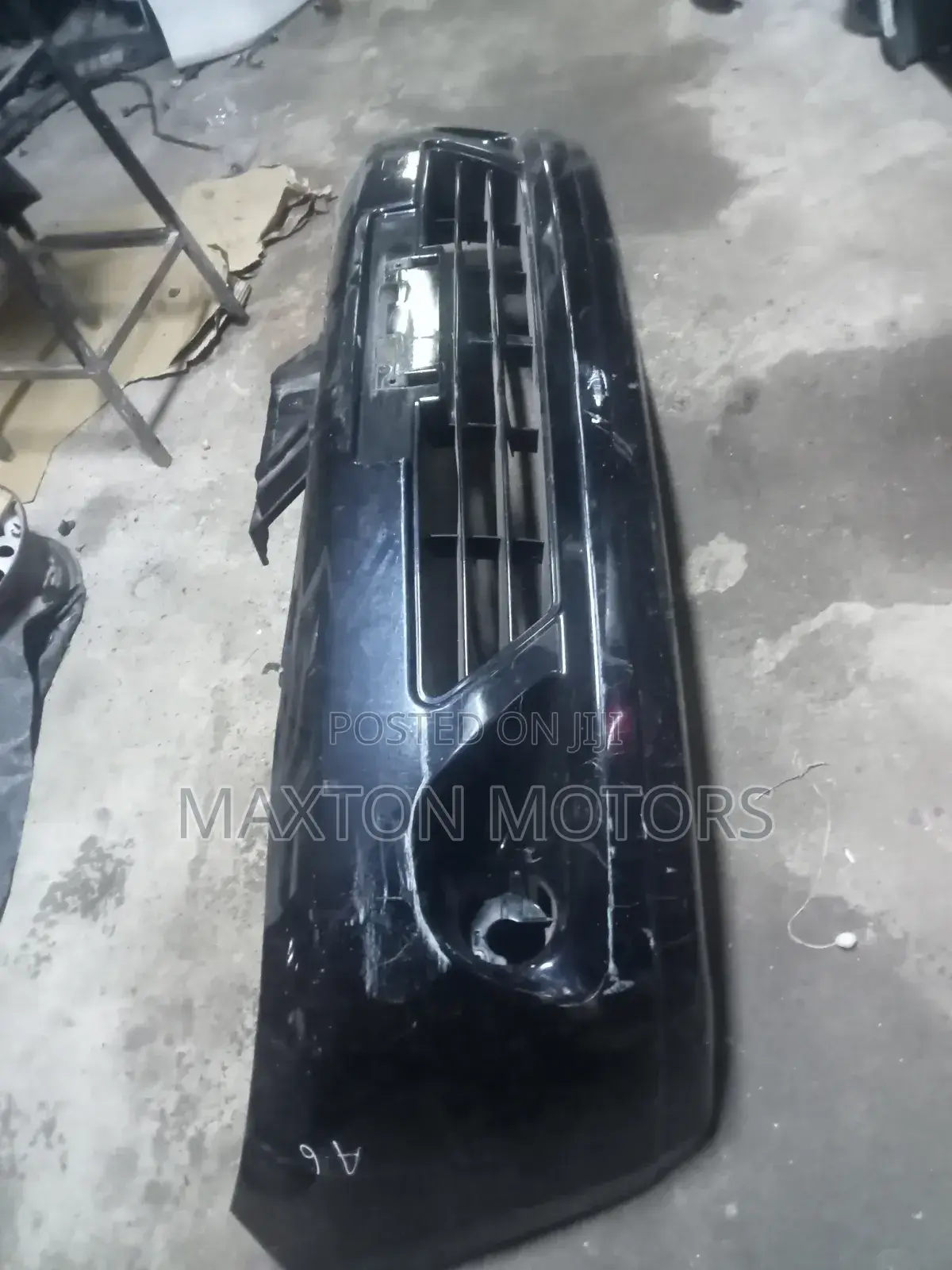Front Bumper Nissan Tiiida 2010