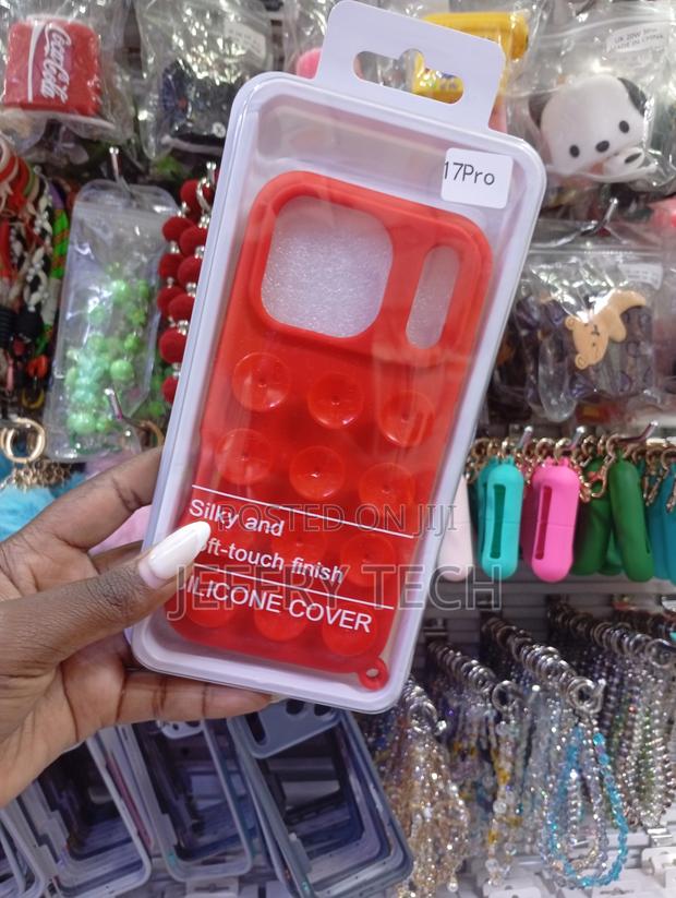 iPhone 17pro "Octobuddy" Style Case - thumbnail 2