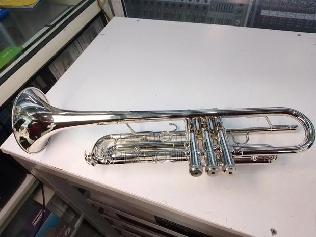 Yamaha Trumpet - thumbnail 2