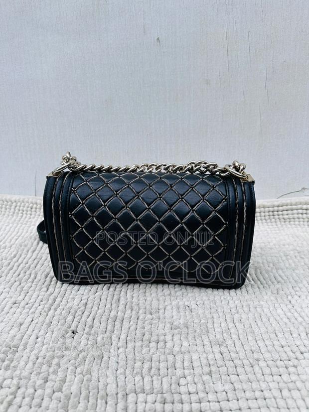 Authentic Chanel Medium Boy Bag – Black Quilted Leather - thumbnail 2