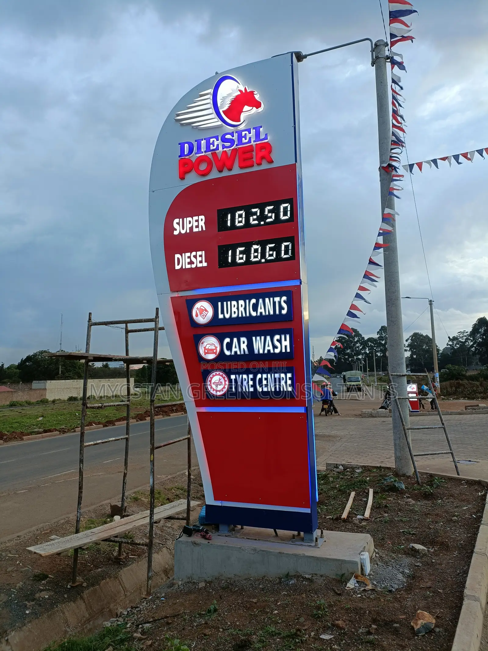 Custom Pylon Signs for Businesses – Design Install