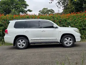 Toyota Land Cruiser 4.6 V8 AX G Selection 2009 White