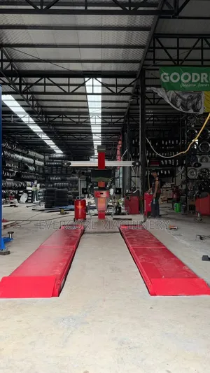 Commercial Garage Wheel Alignment Machine With 4 Post Lift