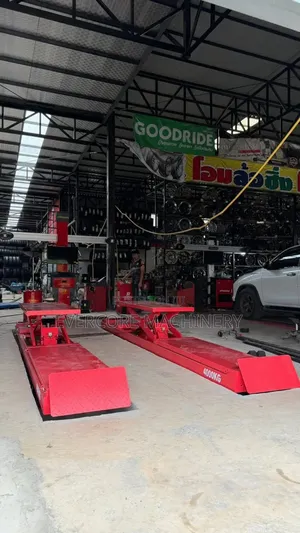 Commercial Garage Wheel Alignment Machine With 4 Post Lift