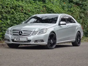 Mercedes-Benz E250 2010 Silver