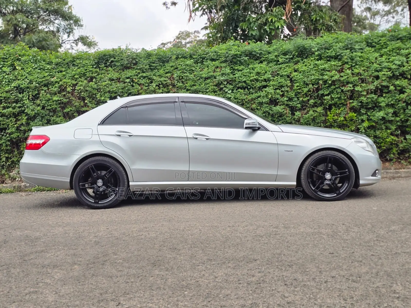 Mercedes-Benz E250 2010 Silver