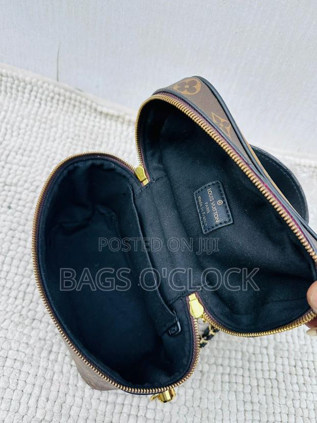 Louis Vuitton Vanity Pm Monogram Reverse Handbag - thumbnail 4