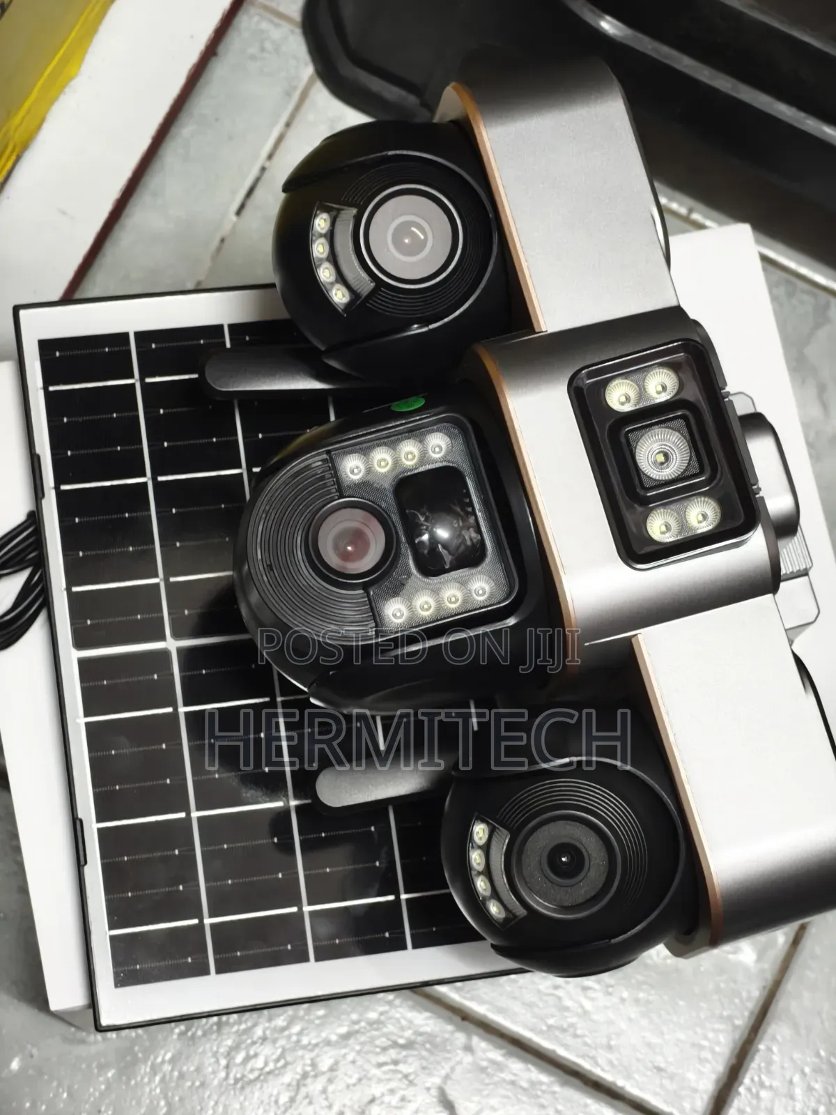 All PTZ Cameras Triple Lens CCTV 4g Smart Solar Powered CCTV Camera
