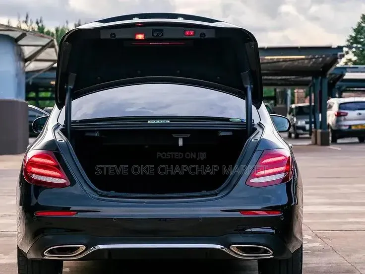 Mercedes-Benz E200 2019 Black