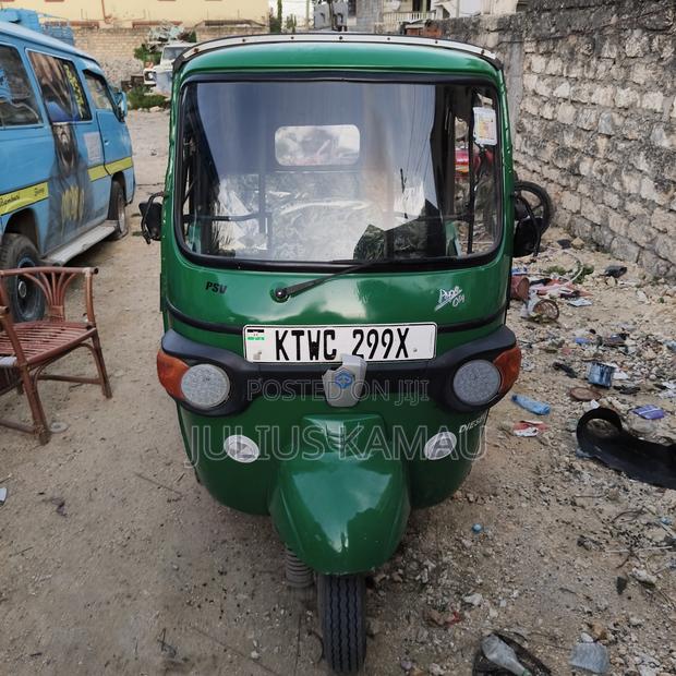 Piaggio 2022 Green - thumbnail 2