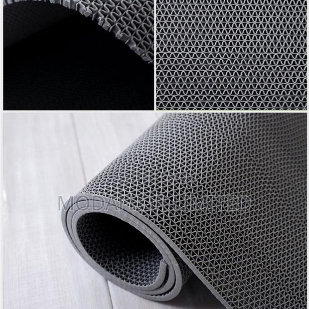 S Mat for Anti Slip Wet Area and Floor Safety Use