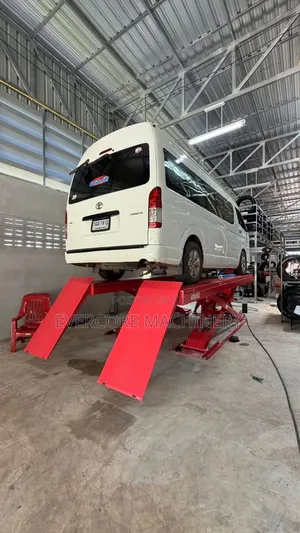 Commercial Big Scissor Carlift Machine Best Quality.