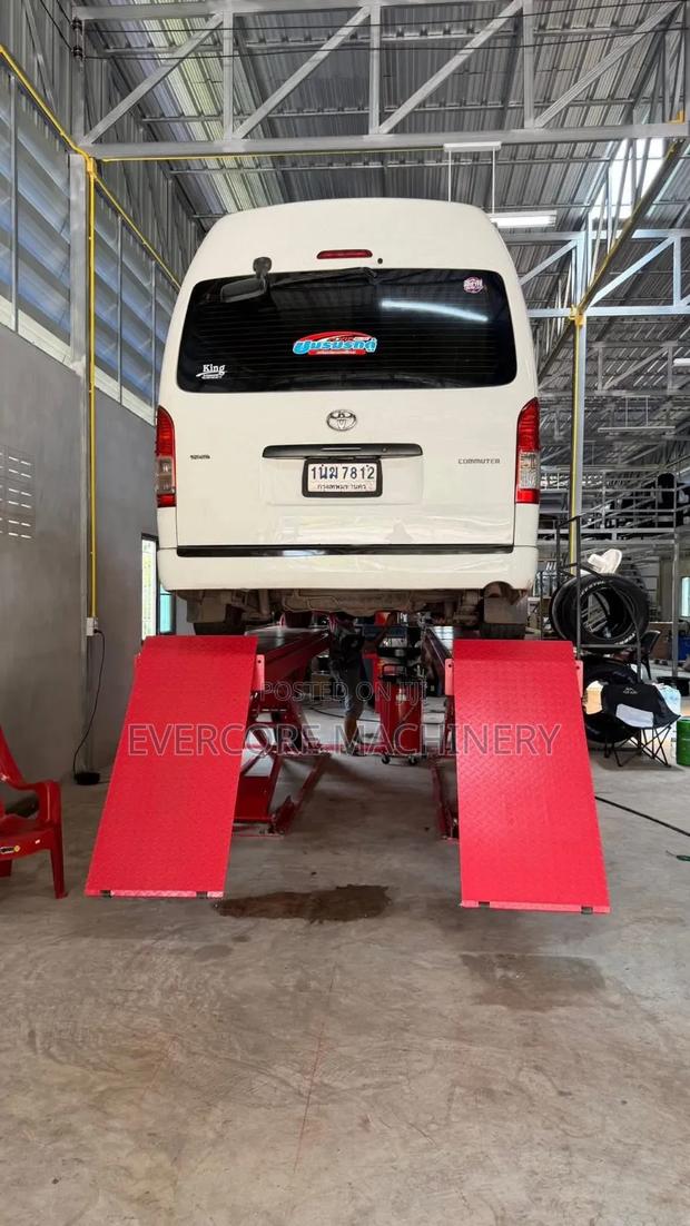 Commercial Big Scissor Carlift Machine Best Quality. - thumbnail 3