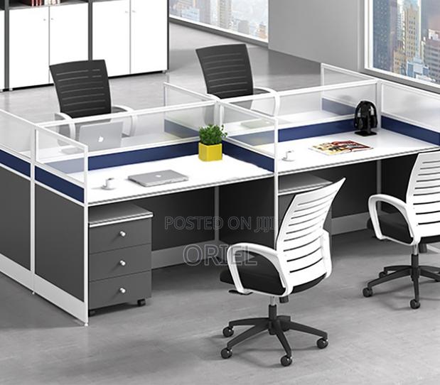 Office Workstation : Partitioned 4-Seater Office Workstation - thumbnail 7