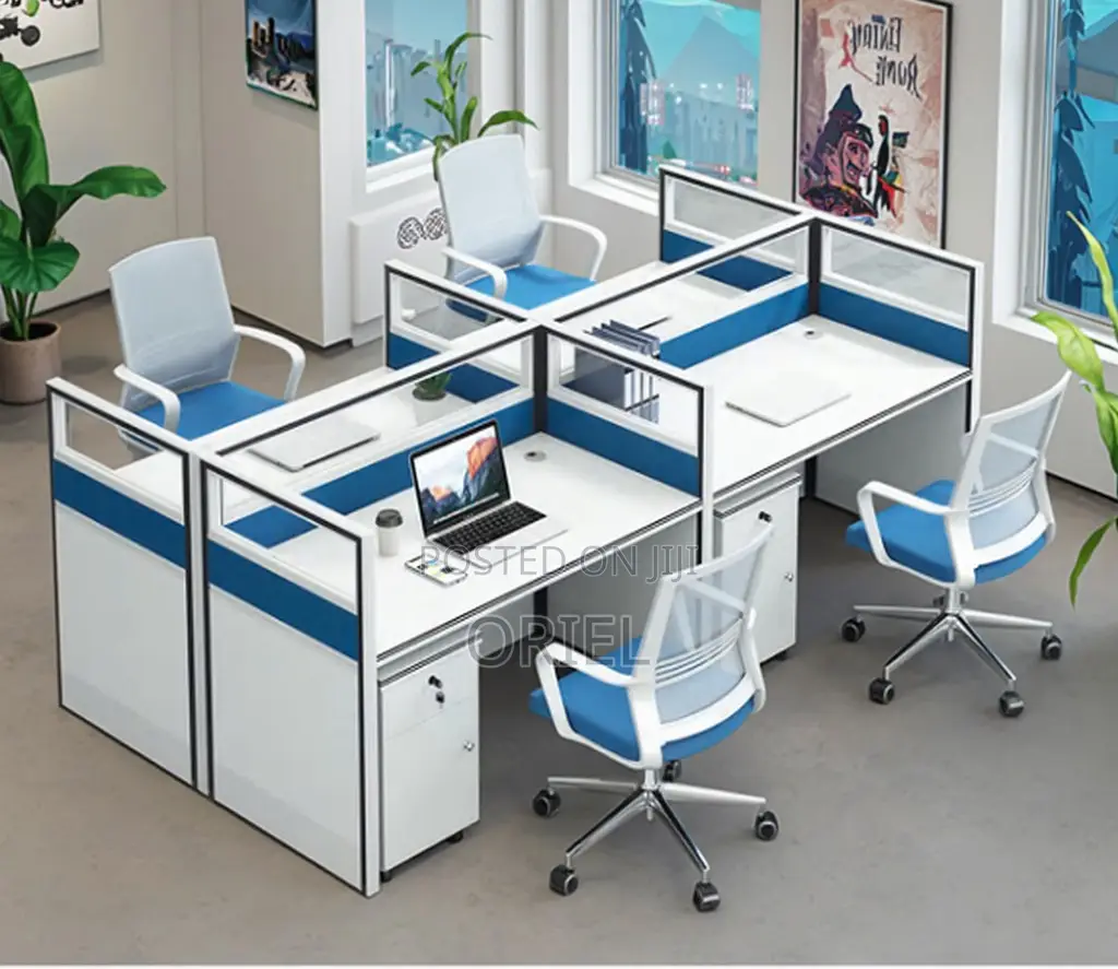Office Workstation : Partitioned 4-Seater Office Workstation