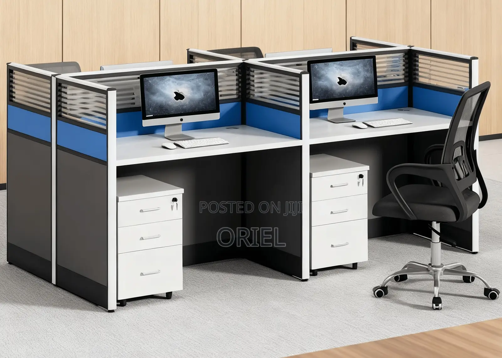 Office Workstation : Partitioned 4-Seater Office Workstation