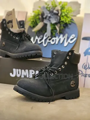 Plain Colors Timberland Boots