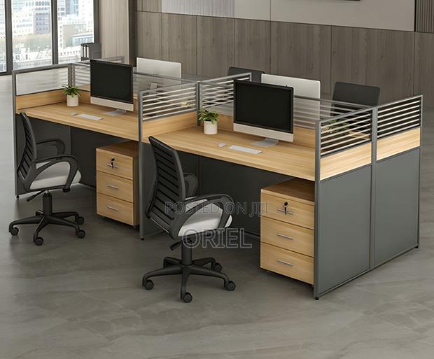 Office Workstation : Partitioned 4-Seater Office Workstation - thumbnail 19
