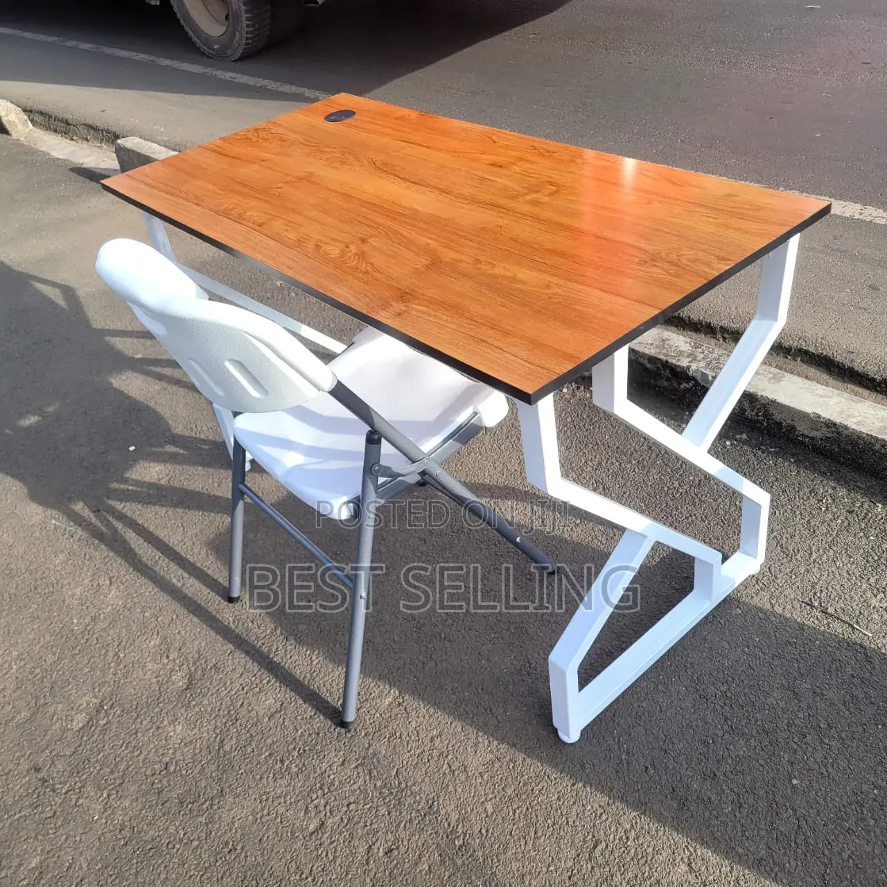 Engineered MDF Metallic Table and Folderble Chairs