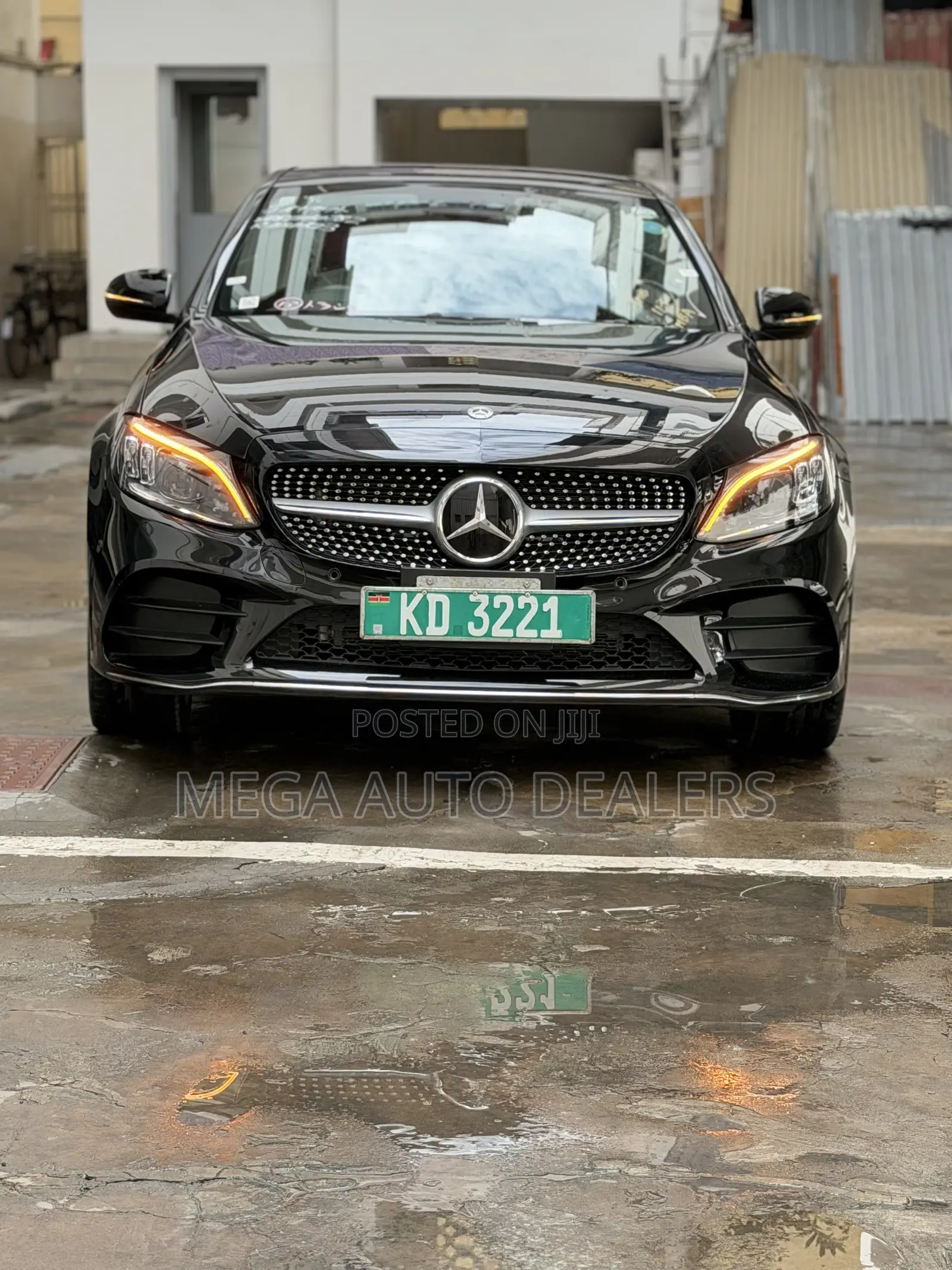 Mercedes-Benz C200 2020 Black