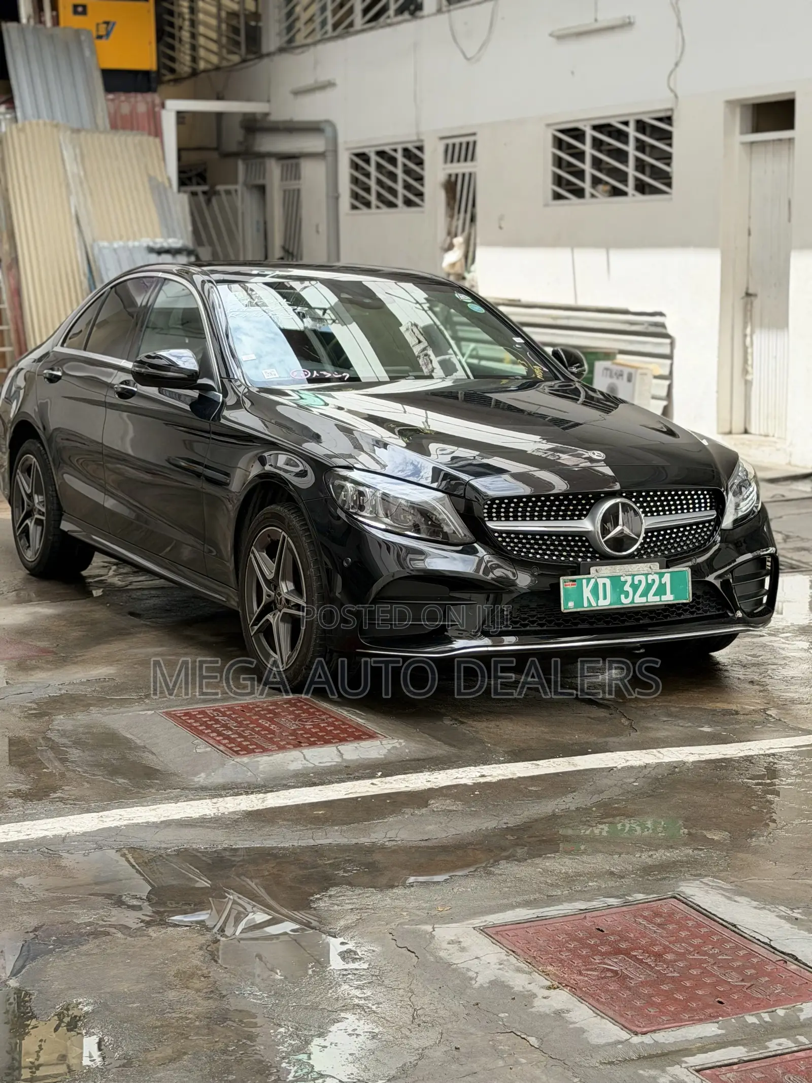 Mercedes-Benz C200 2020 Black