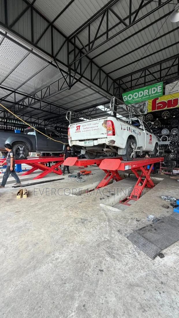 Heavy Duty Big Car Scissor Lift Machine High Quality.