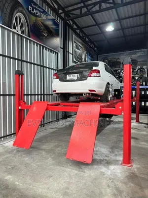 Commercial 4tonne Four Post Carlift Machine For Wheel Alignment.