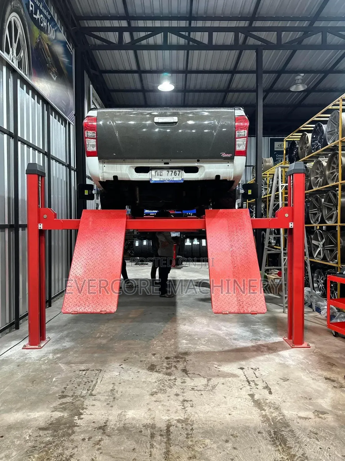 Commercial 4tonne Four Post Carlift Machine For Wheel Alignment.