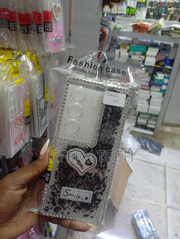 Tecno Camon 40 Rhinestone Border, a Heart Design Decorative Case - thumbnail 2