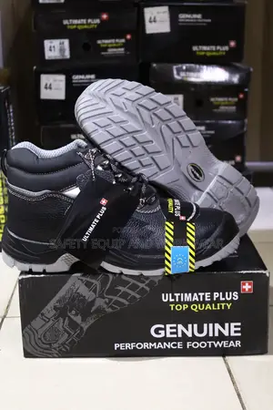 Ultimateplus Safety Boots(With A Steel Toe)