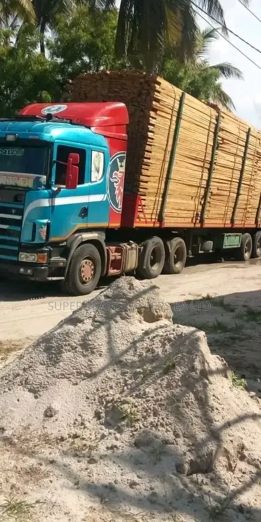 Heavy.Commercial°Trailers Eldoret to Nairobi Transportation.