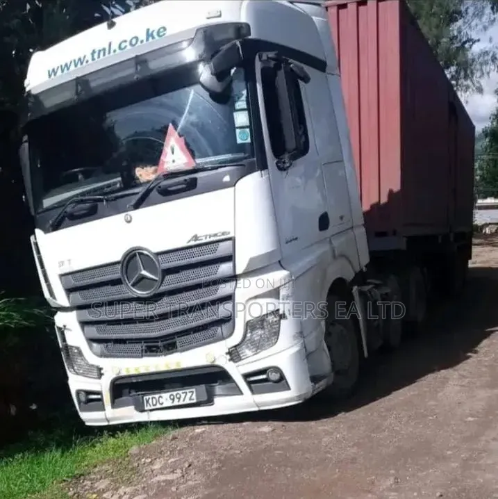 Heavy.Commercial°Trailers Eldoret to Nairobi Transportation.