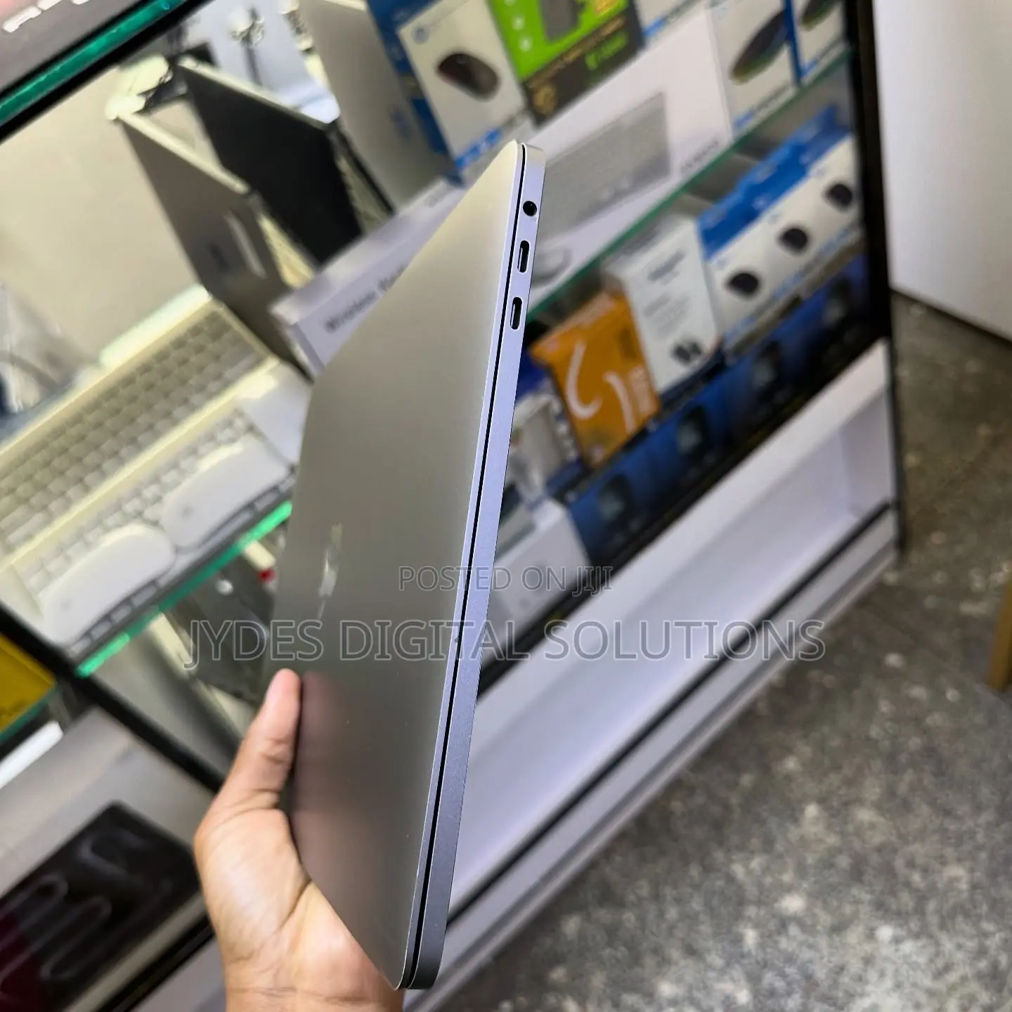 Laptop Apple MacBook Pro 2020 32GB Intel Core i7 SSD 512GB