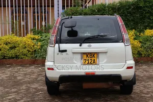 Nissan X-Trail 2004 White