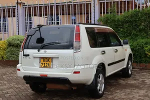 Nissan X-Trail 2004 White