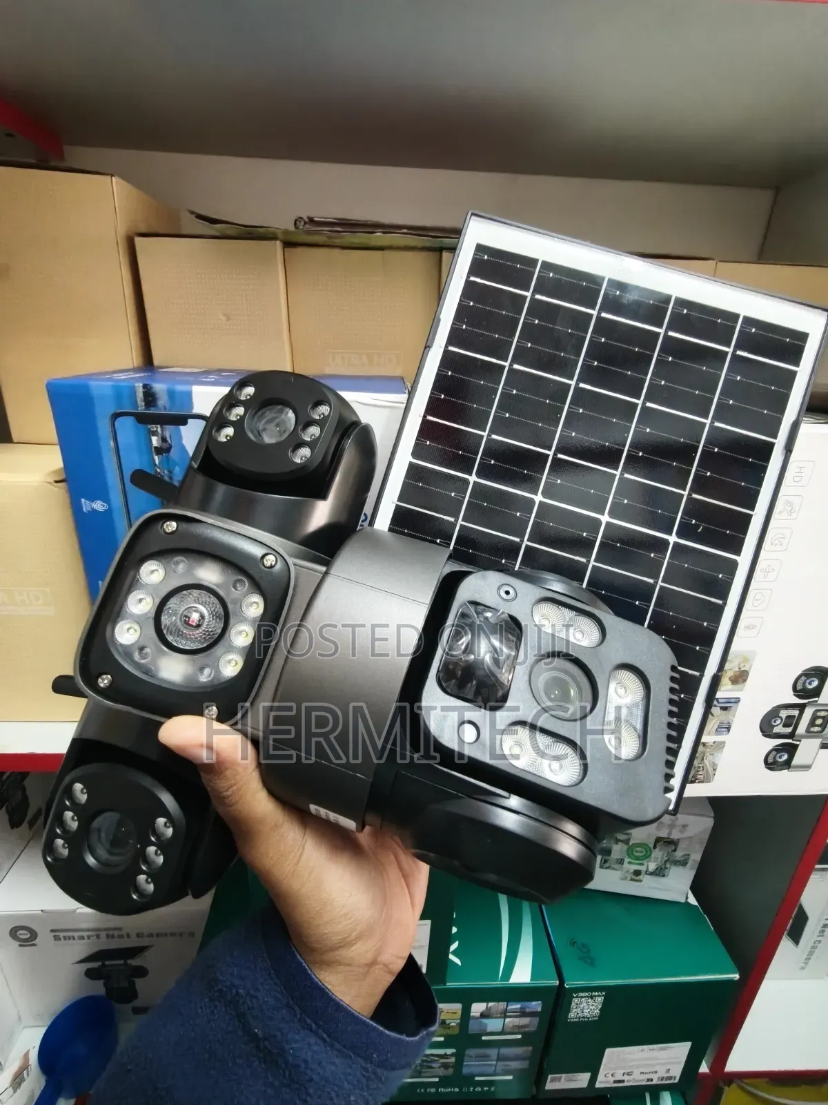 Three Monitor Screen Triple Lens Wifi Model Solar Powered CCTV Camera