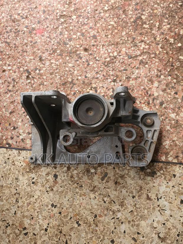 Nissan Serena Gearbox Mounts