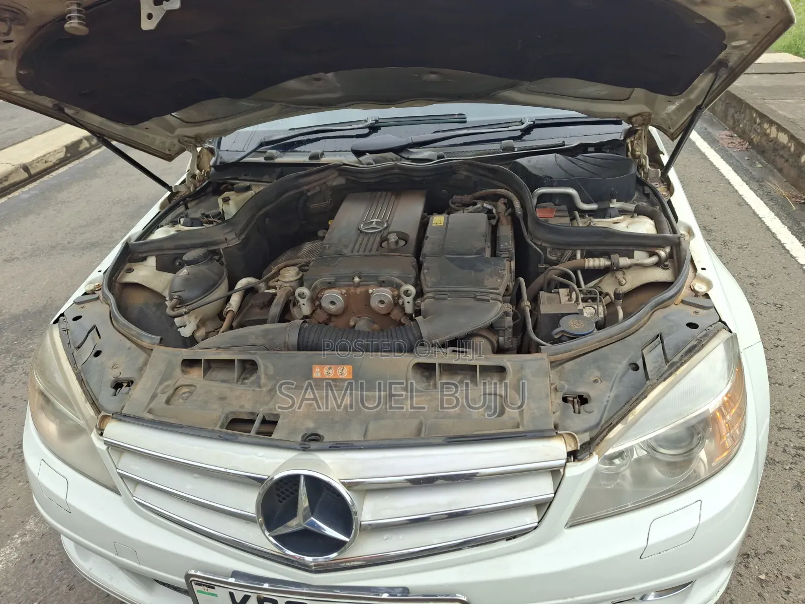 Mercedes-Benz C200 2009 Pearl