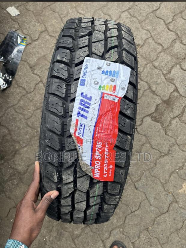 235/75r15 Spotrak