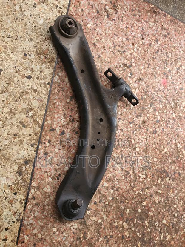 Niasan Xtrail Nt32 Control Arm - main view