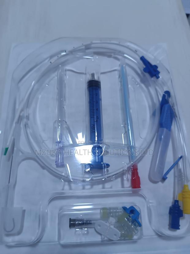 Central Venous Catheter (Cvc) Kit Triple Lumen 8fr-20cm