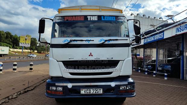 Mitsubishi Fuso 2014 - thumbnail 2