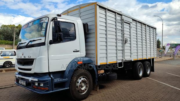 Mitsubishi Fuso 2014 - thumbnail 3