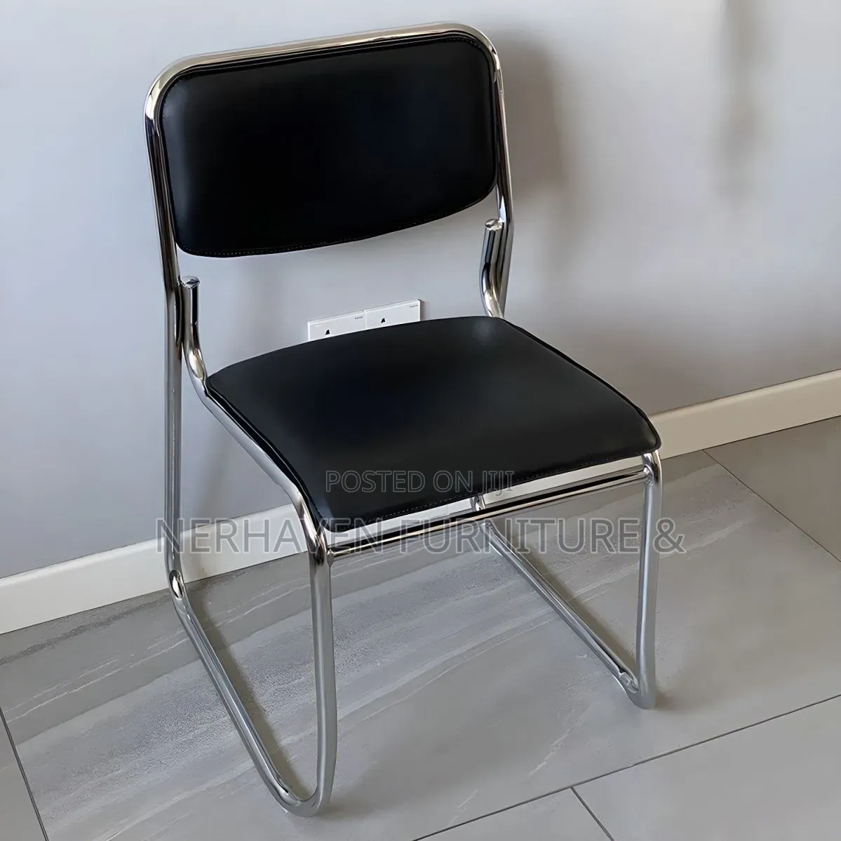 Chrome Office Visitor Chair – Elegant Metal Frame Visitor Seating