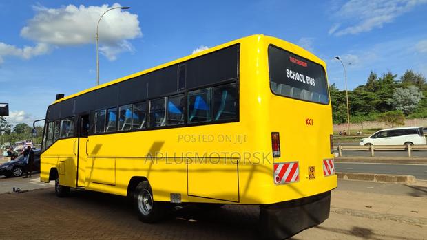 Isuzu FRR 2009 Yellow - thumbnail 4